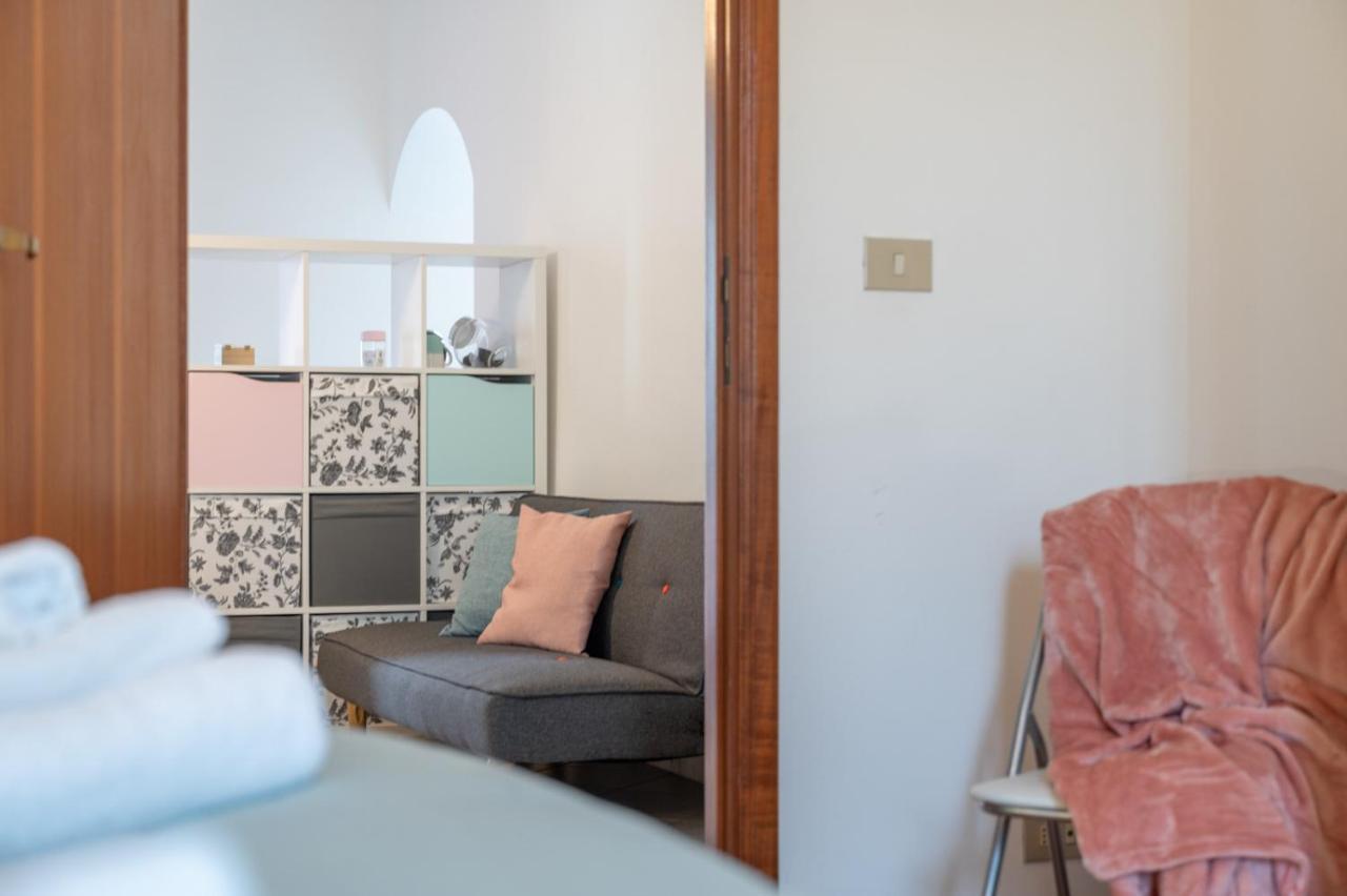 La Verde Rosa - Casa Vacanze A Due Passi Dal Lago Марта Экстерьер фото