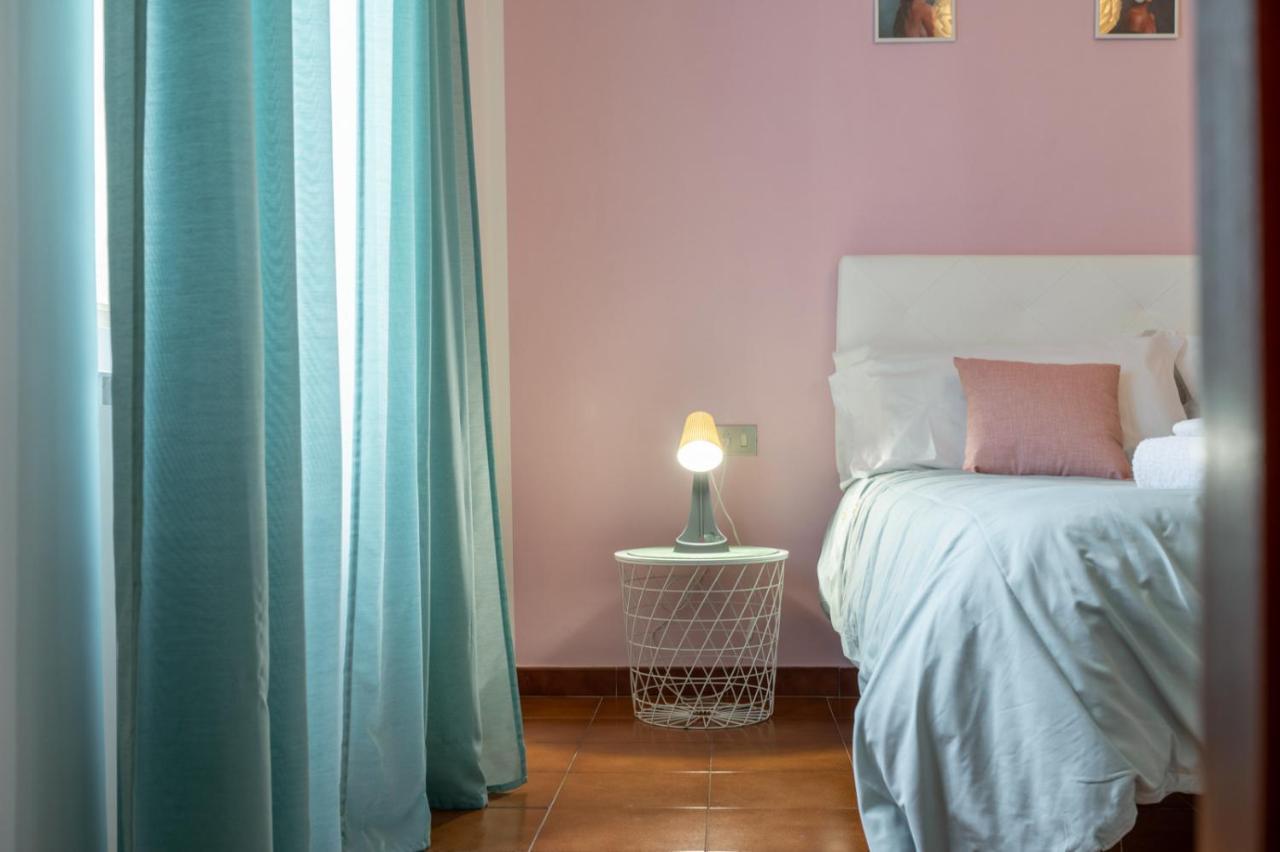 La Verde Rosa - Casa Vacanze A Due Passi Dal Lago Марта Экстерьер фото