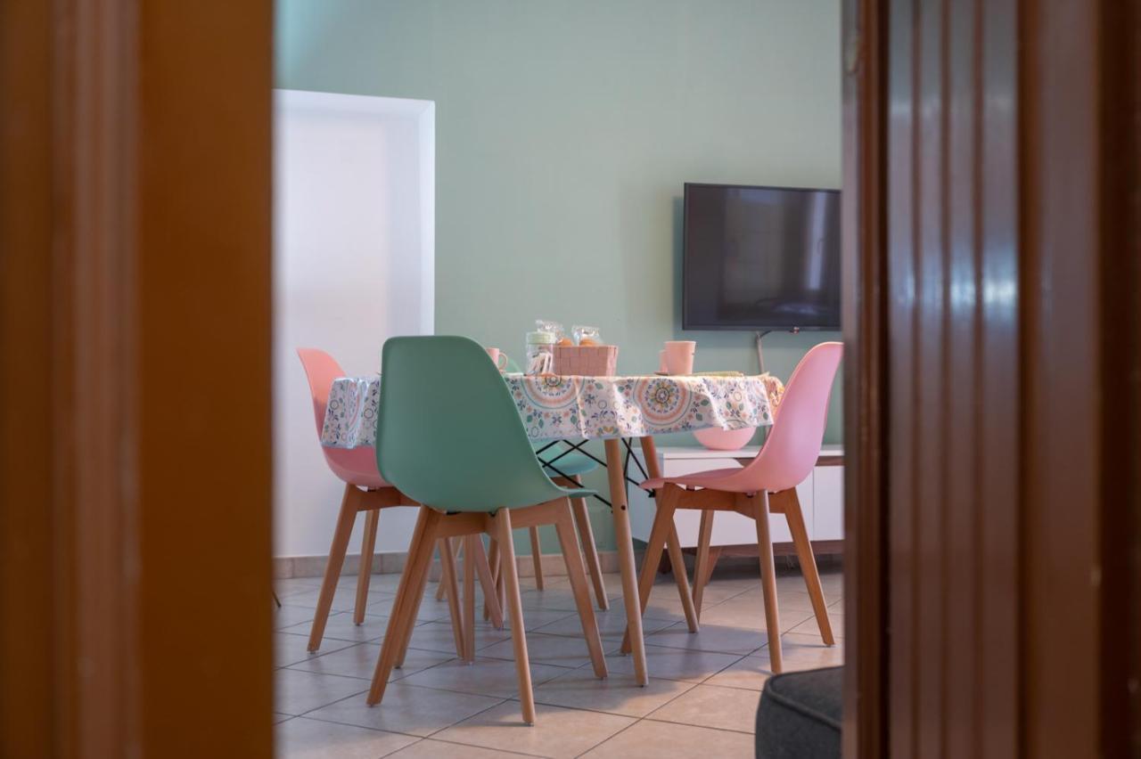 La Verde Rosa - Casa Vacanze A Due Passi Dal Lago Марта Экстерьер фото