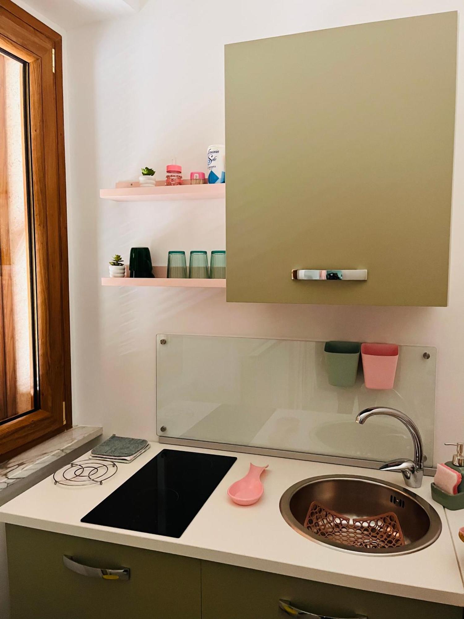 La Verde Rosa - Casa Vacanze A Due Passi Dal Lago Марта Экстерьер фото